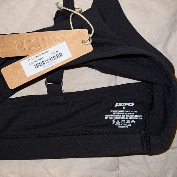 SKIMS FITS EVERYBODY SCOOP BRALETTE - Picture 2 of 3